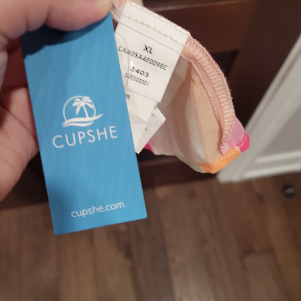 Cupshe Colorful Strapless Dress - Picture 3 of 3